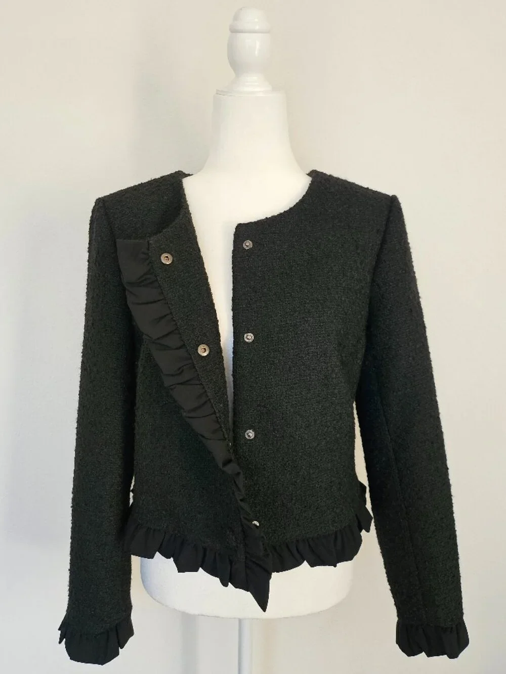 CeCe NWT Black Tweed Ruffle Trim Cropped Jacket Size 8 - Picture 9 of 16